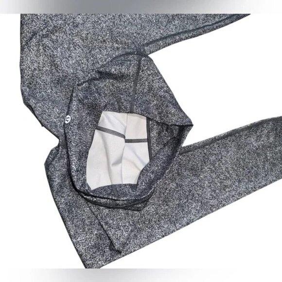 LULULEMON - Wunder Under Crop III Rio Mist White Black Size 6 - Picture 10 of 11